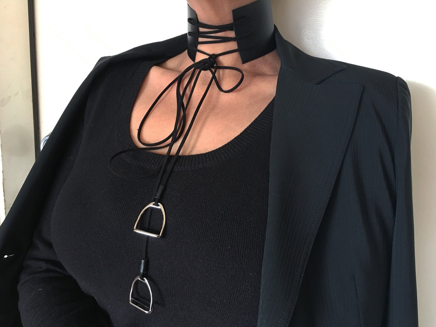 Equestrian Choker Necklace D2526 | Ideana