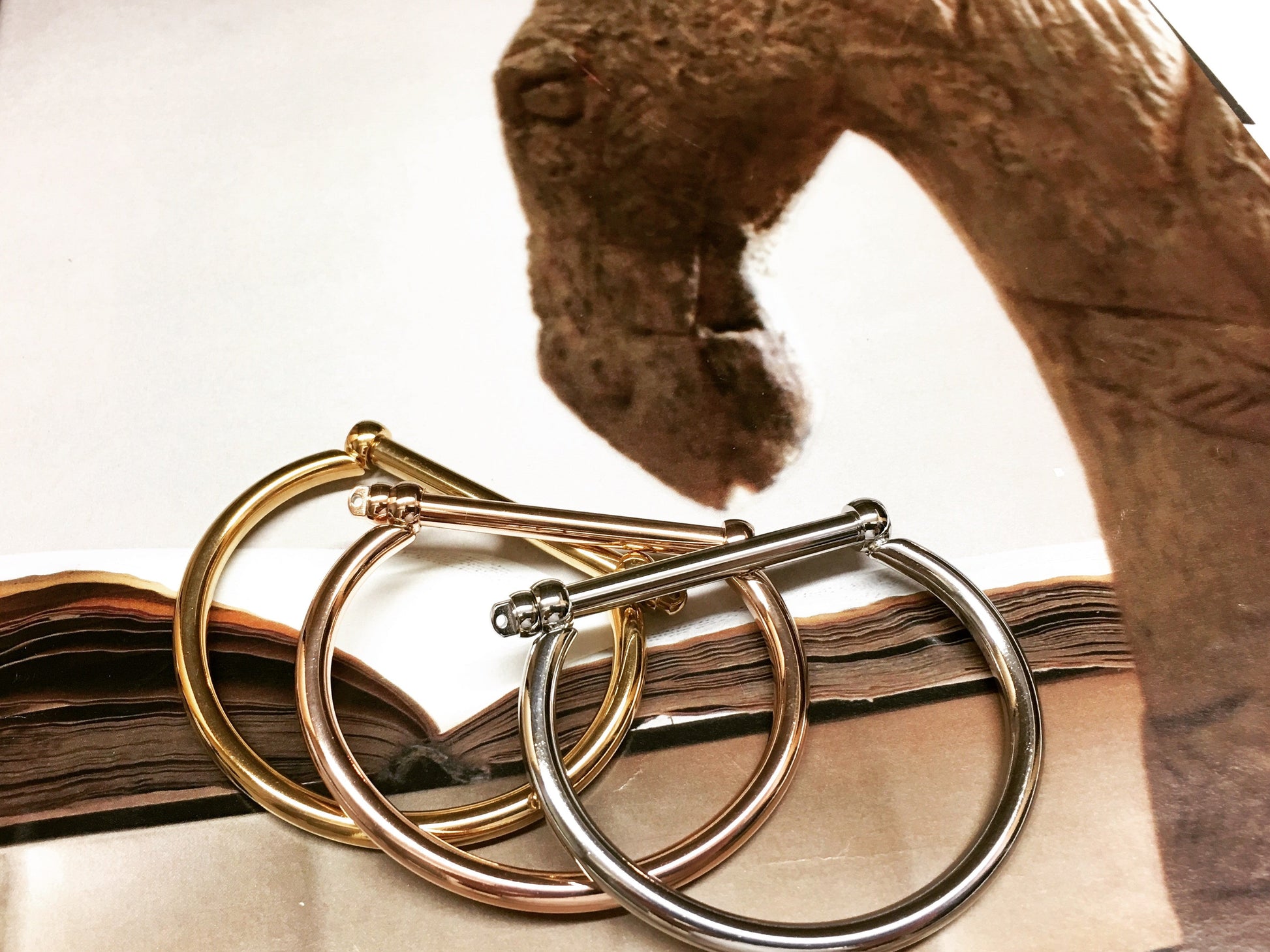 Equine Horseshoe Cuff    | Ideana